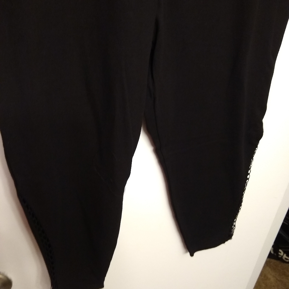 Torrid Size 3 Black Crop Fishnet Insert Leggings